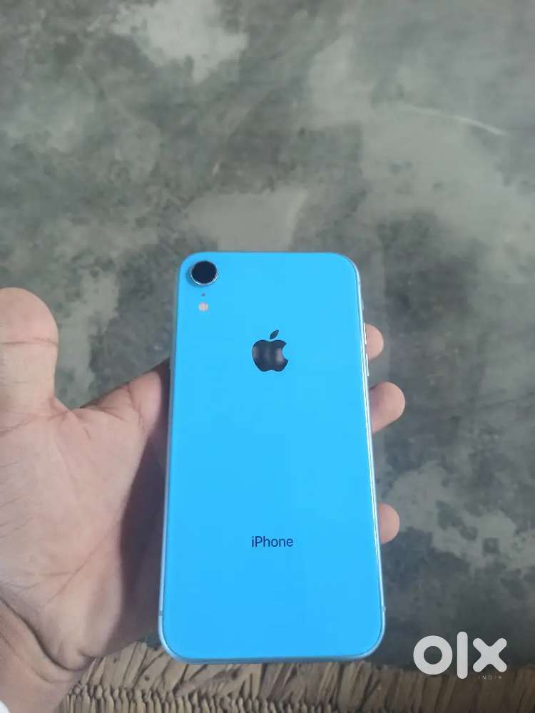 IPhones selling