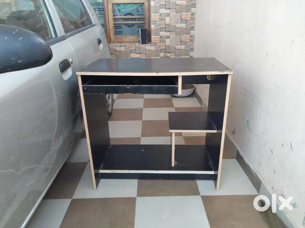 Computer table new