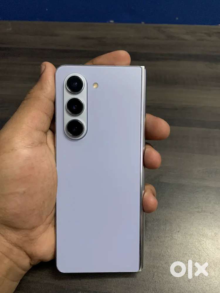 Samsung Galaxy Z Fold 5