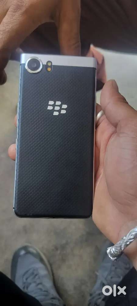 Black berry keyone