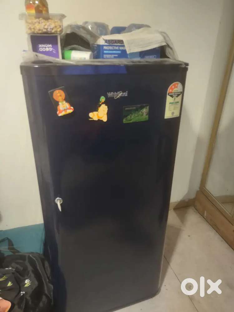 Refrigerator/Fridge- Whirlpool 184 L