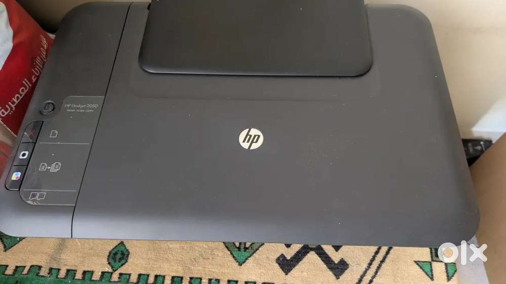 Desktop with other accessories for sale