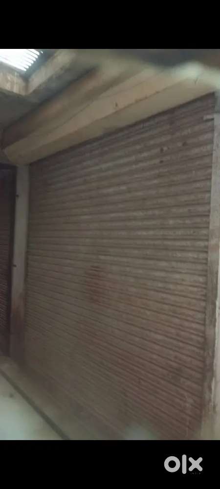 Good shop in 960 Varghese gaj