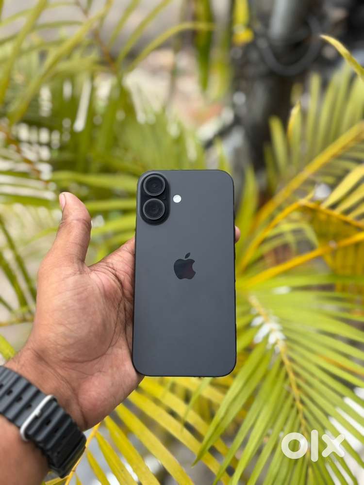 Iphone 16 128GB 100BH 11 Months Warranty Remaining