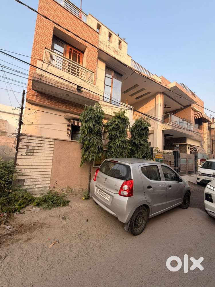 61 lac 7:25 marla east face Double story Raja garden