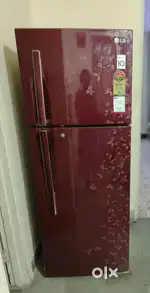 LG 285L 2 door refrigerator in excellent condition