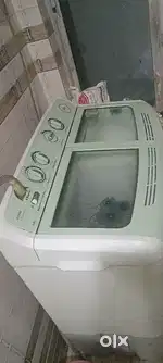 Semi auto washing machine