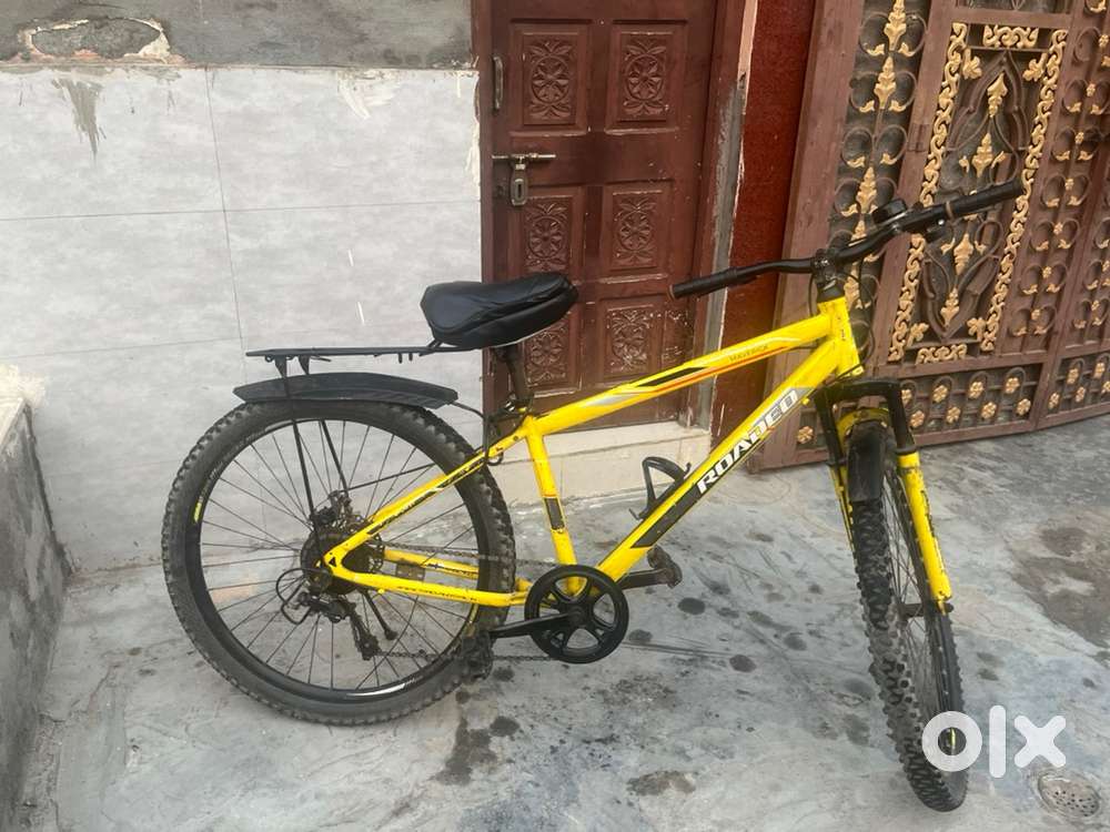 bhai 15000 ki cycle h  mne bass 1 year chali h or 6 month khadi thi