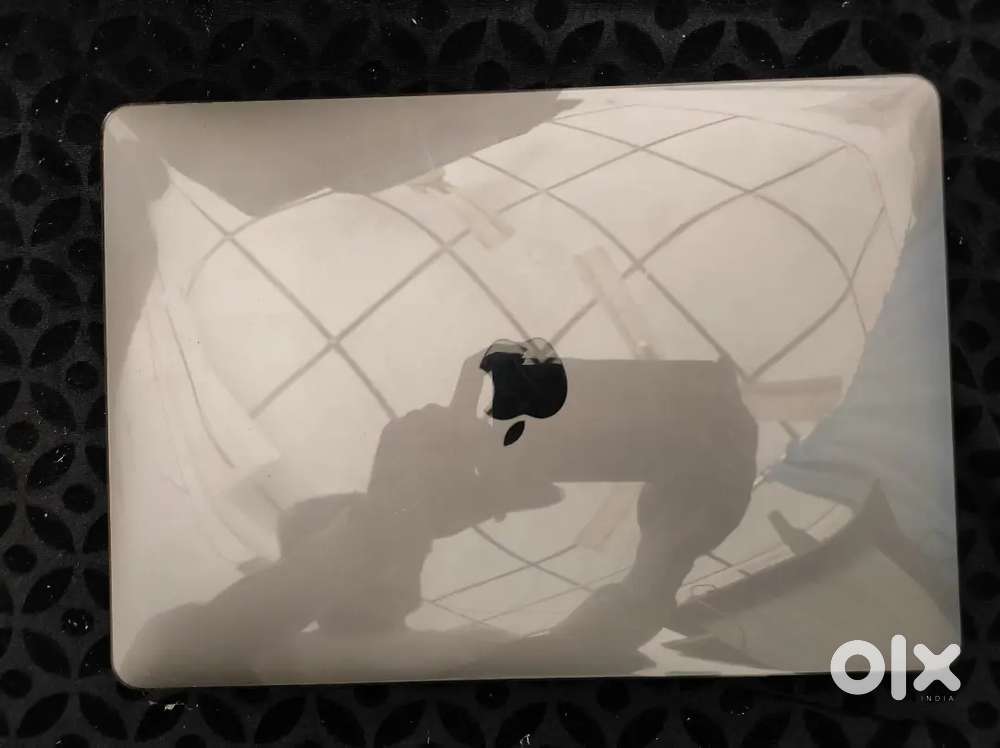 Mac book m1 pro full Condition bill Box with hard Case