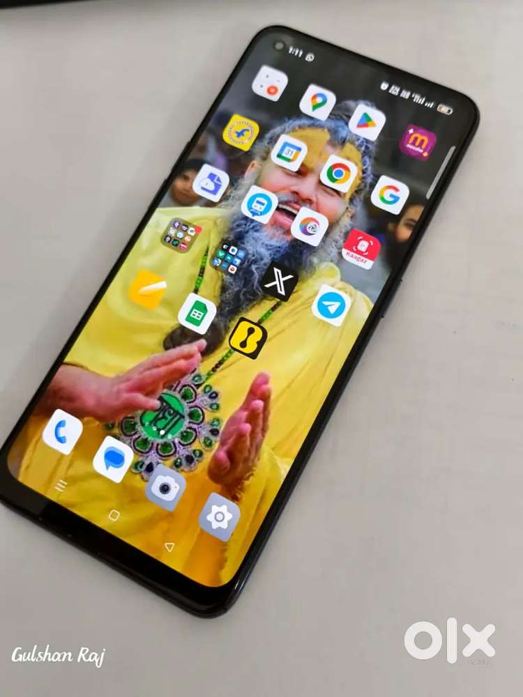 Oppo Reno7 5G   Ram 8+4  .storage 256GB