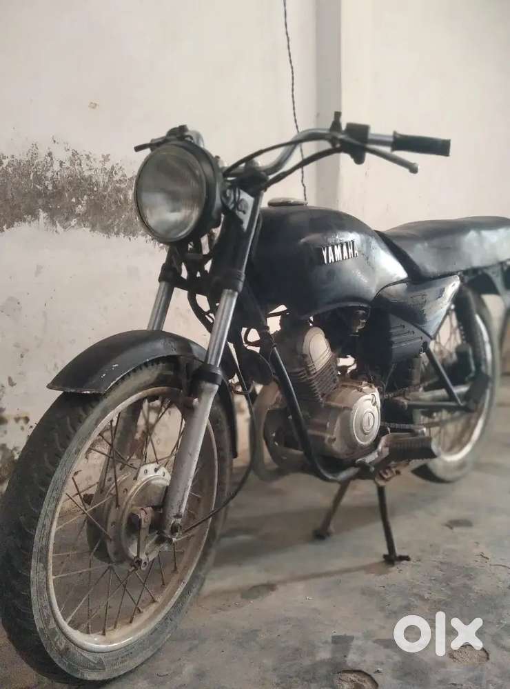 Bike ok hai bas meter pan wala hai 2 hand bike hai