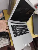 Apple laptop macbook