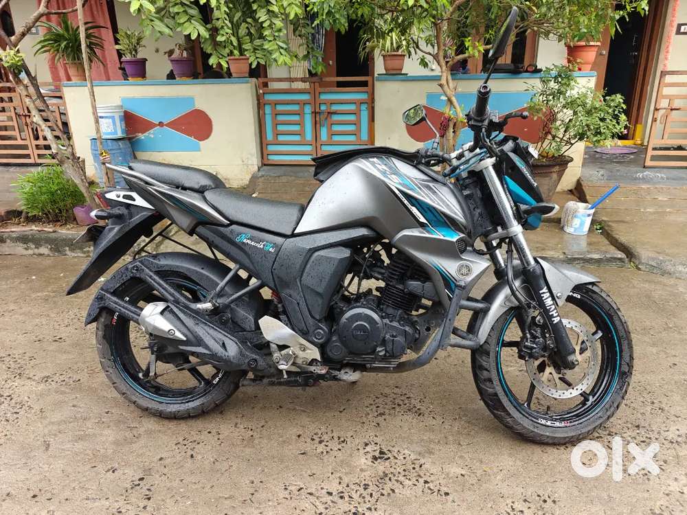 YAMAHA FZ-S