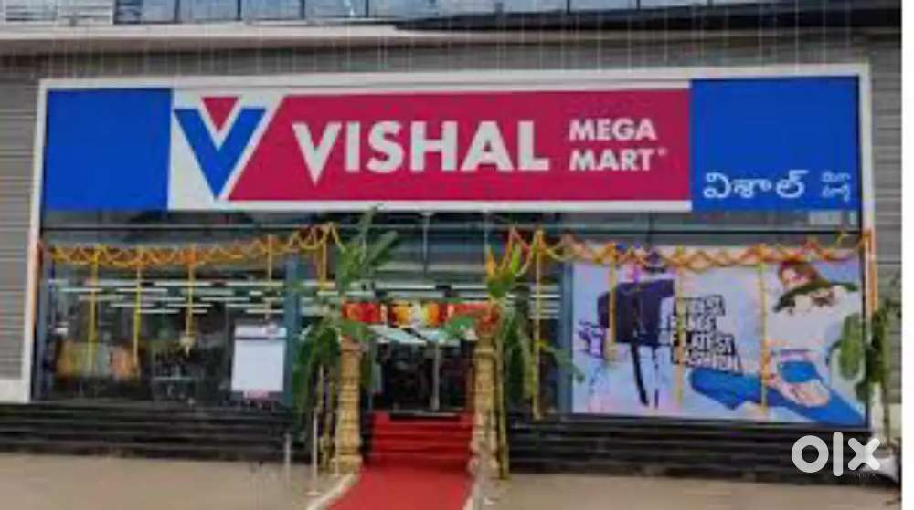 shopping mall vishal mega Mart girls and boys