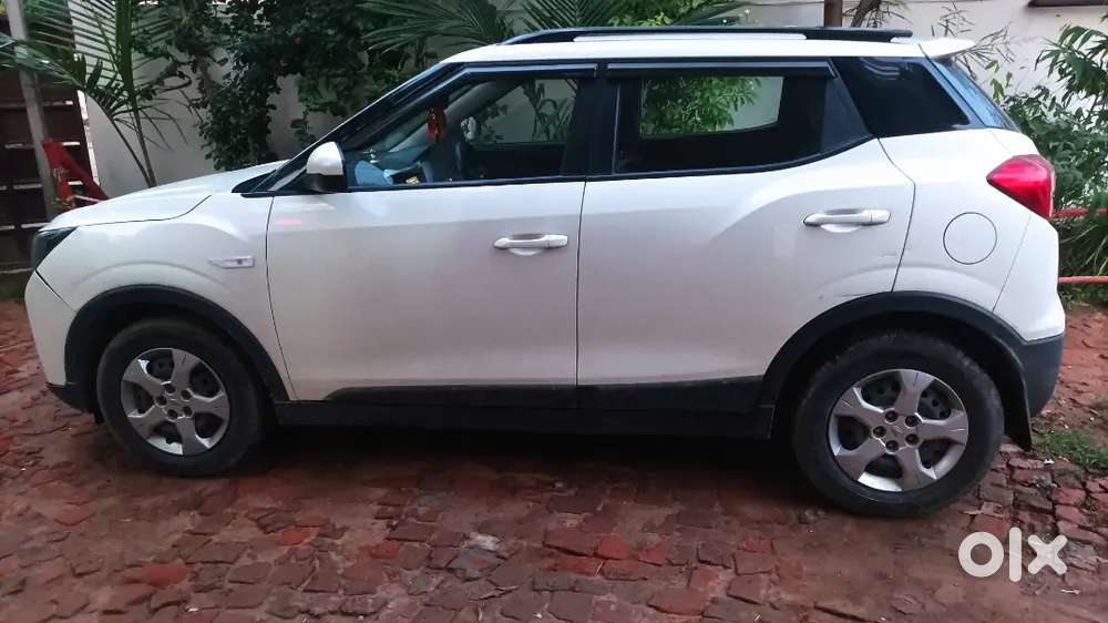 एक कार driver की तत्काल आवश्यकता है