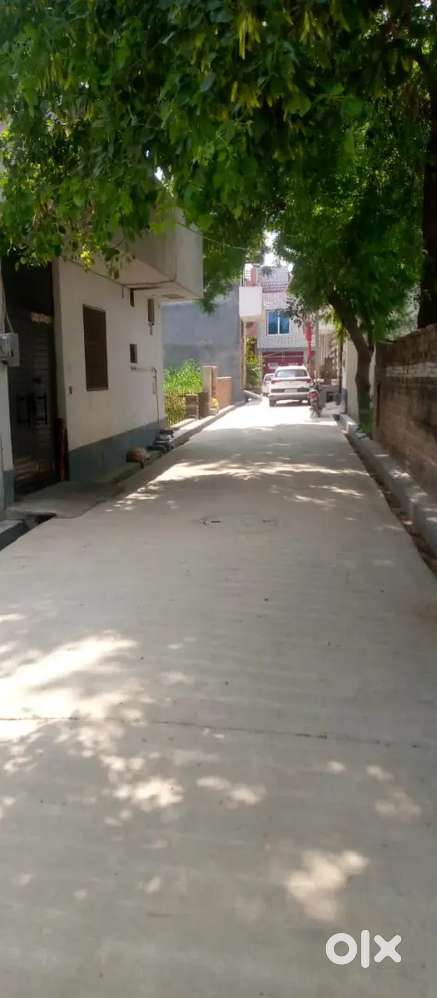 75 gaj plot only 100 meter bus stop, mitraon ext. Dda approved colony