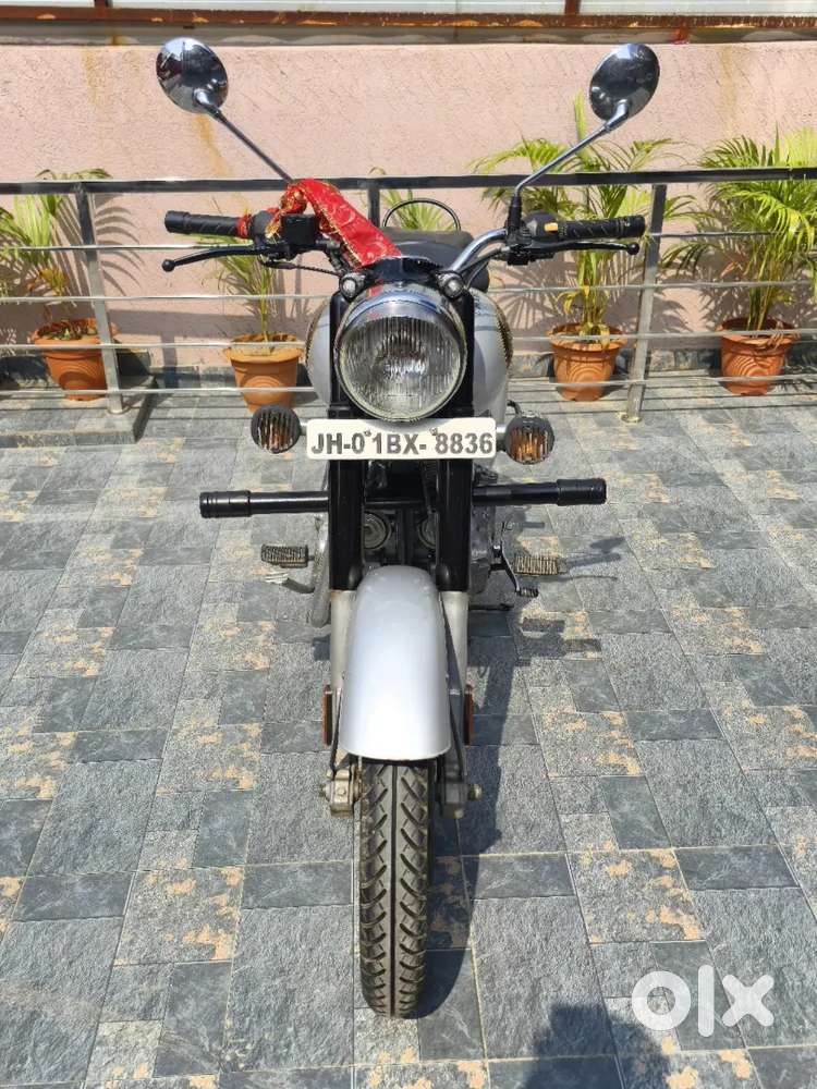 Bullet Classic 350 (Silver)