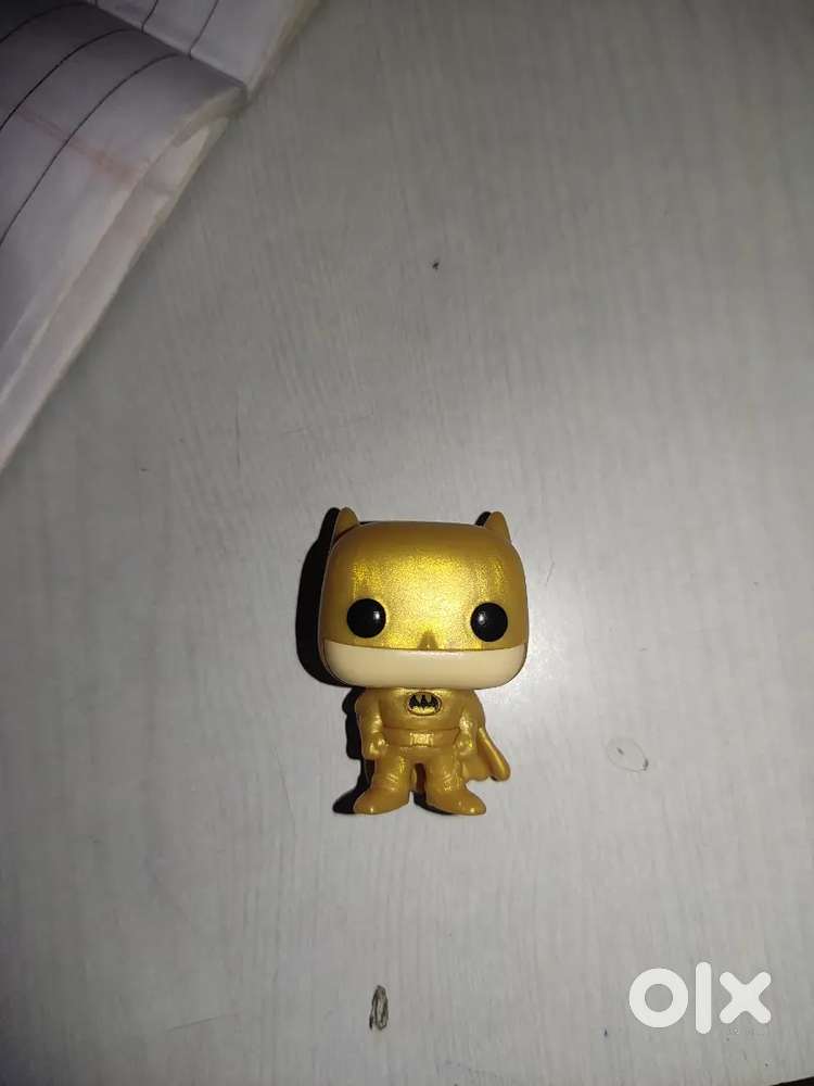 Golden Batman Kinder Joy