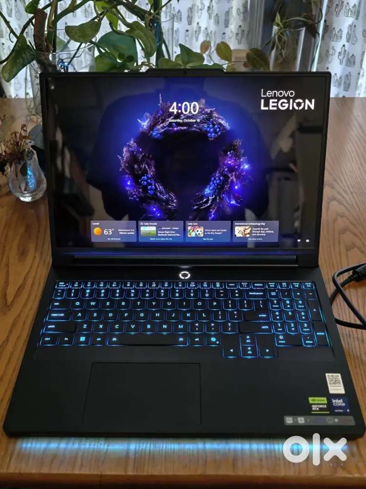 Lenovo Legion Pro 7i Gen 10 16 OLED 240Hz Intel Ultra 9 275HX