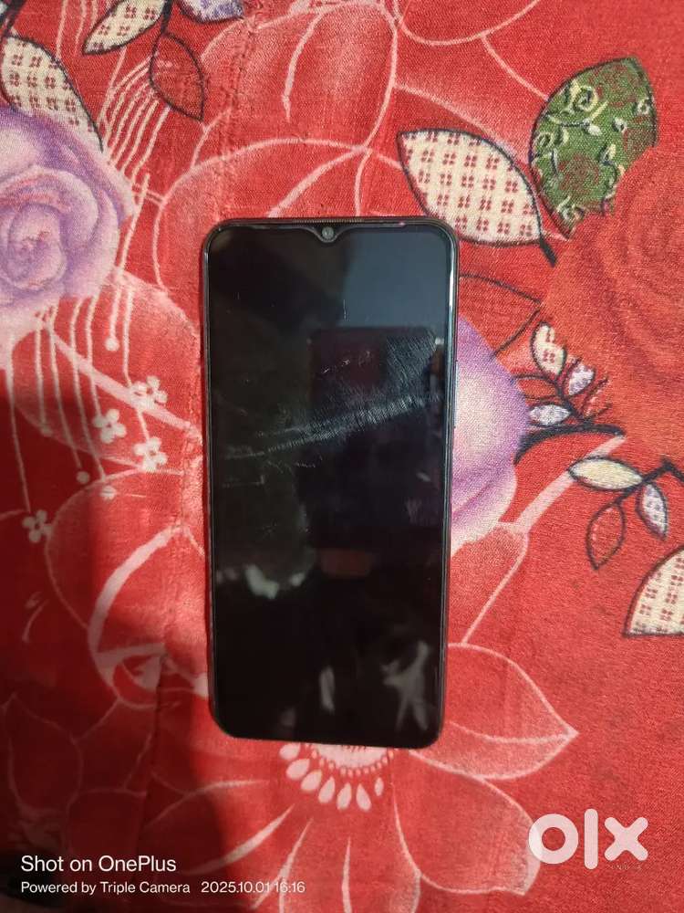 Vivo Y51A (Titanium colour)