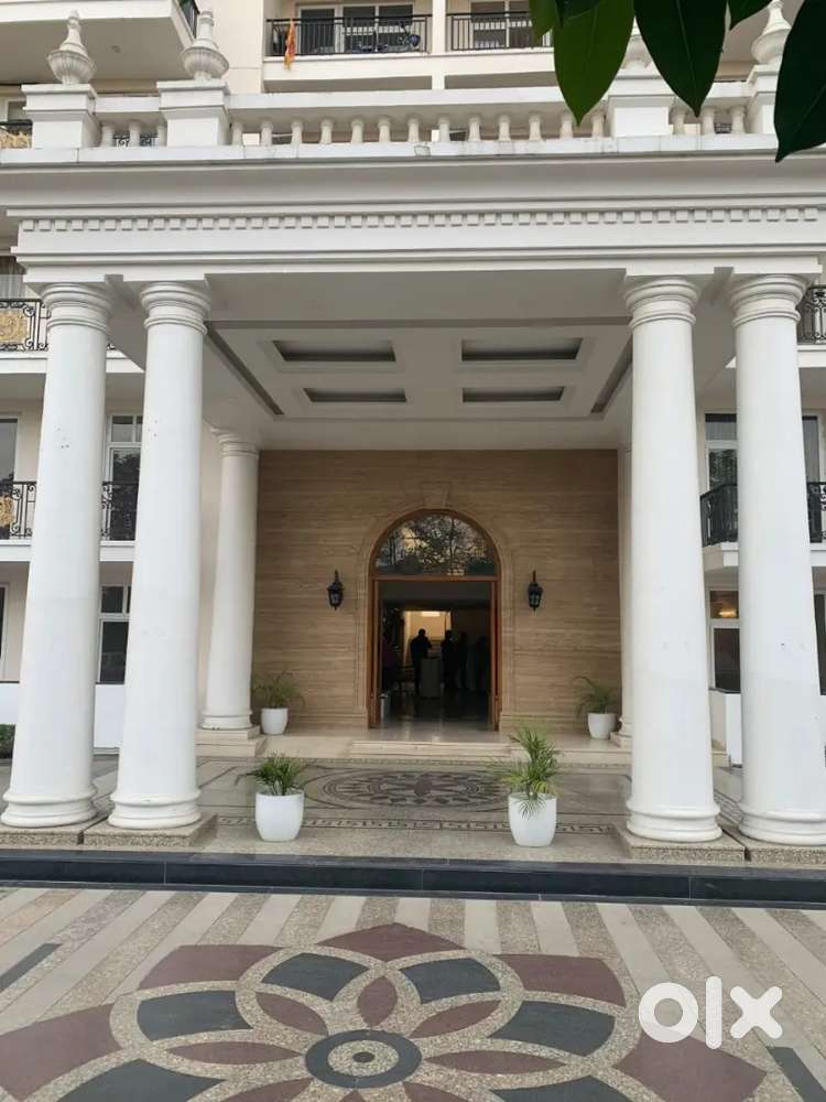 Beautiful Family Flat for Rent in Omaxe The Palace Lucknow