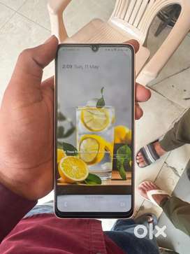 Good condition with original charger and box bill also available