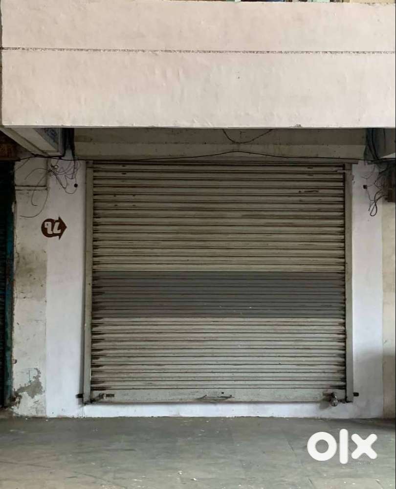 Shop for sale close to Nadiad Bus Stand and Santram Road