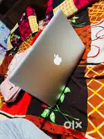 Apple laptop 500 GB