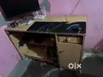 Computer table