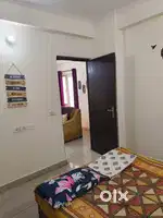 Looking for female flatmate