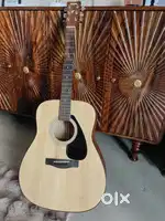 Yamaha acoustic guitar f280