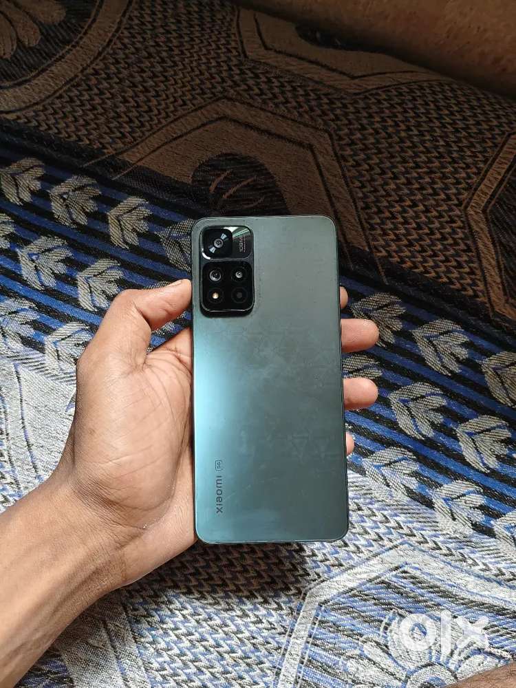 MI 11i 6/128 valo condition ache bill box charger sob ache