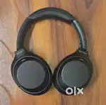 Sony WH 1000 XM4 headphones