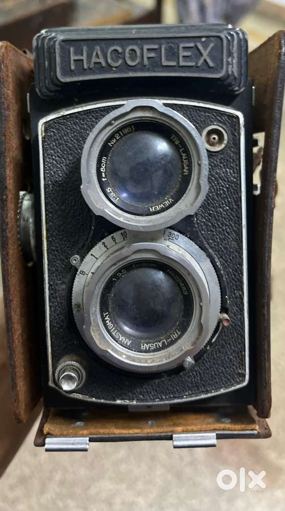 Vintage Hacoflex Twin Lens Camera (60+ Years Old) – Collector’s Item