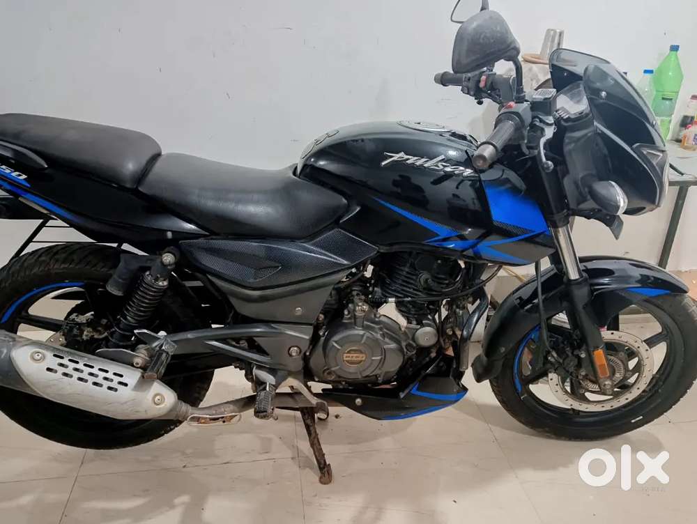 Royal Enfield classic 350,less driven showroom condition