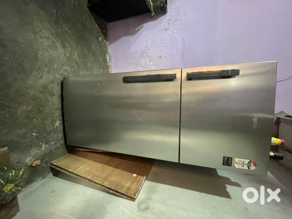 Whirlpool double door 440 Liter