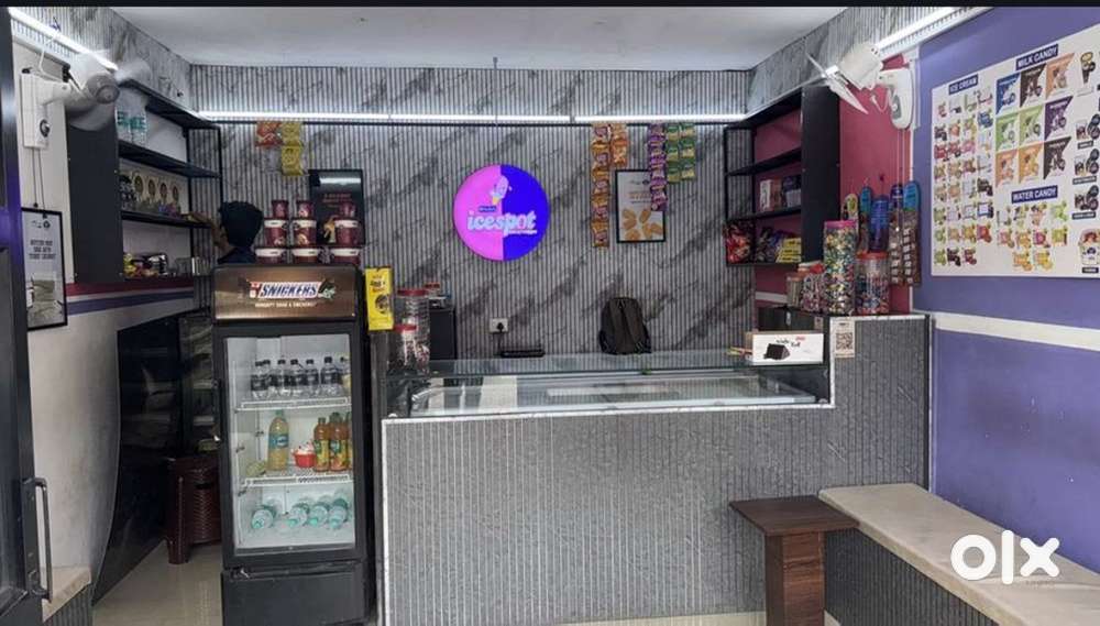 Icecream & bakery shop