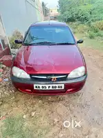 Ford Ikon 2000