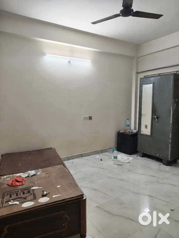 1 bhk semi furnished in Shahpura colony
