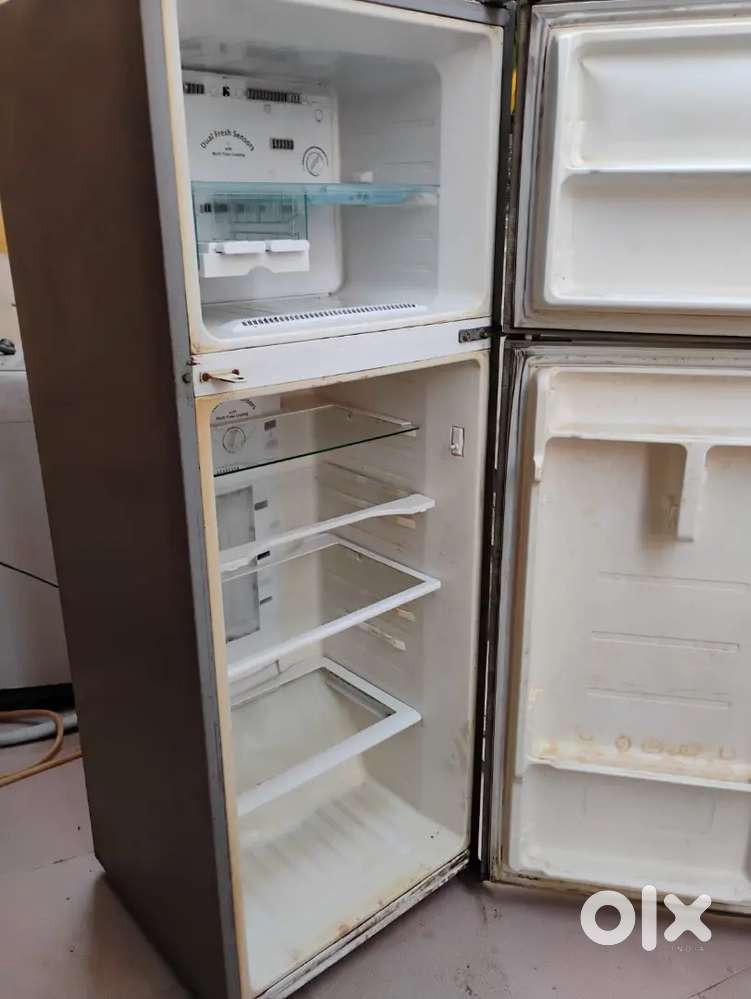 Samsung 246 litre double door fridge