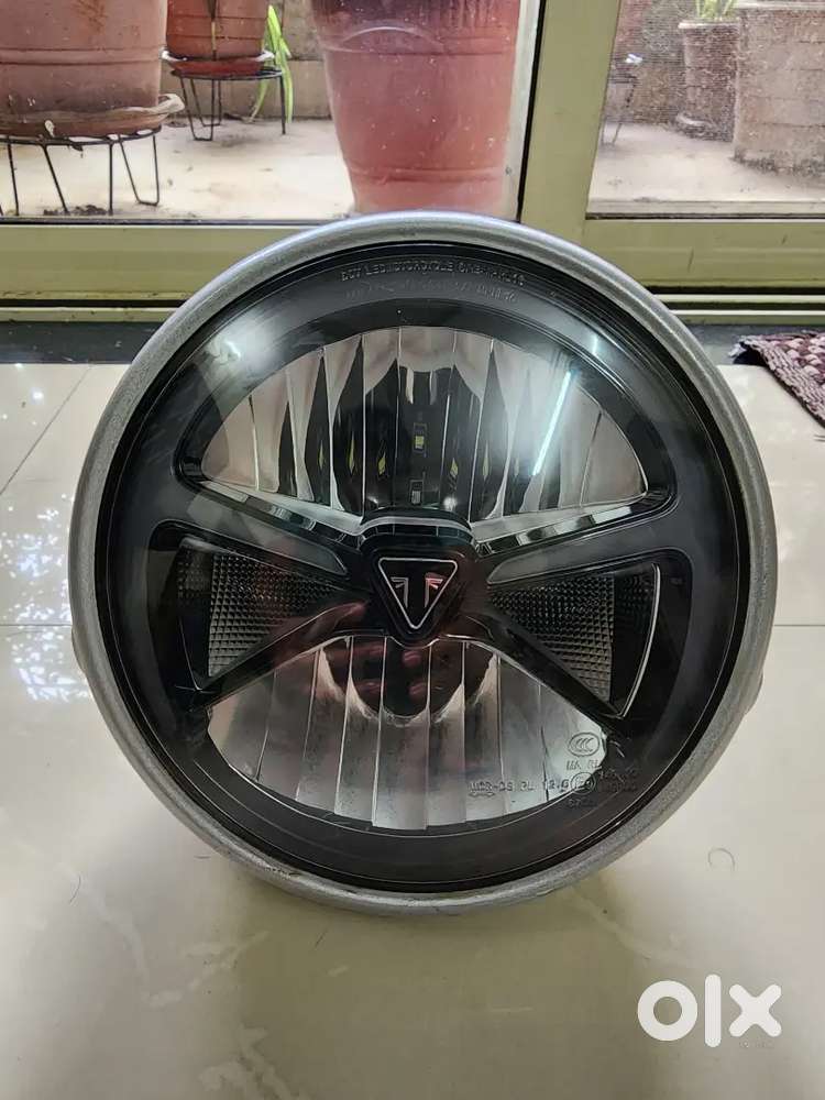 Head Light - Scrambler 400 X