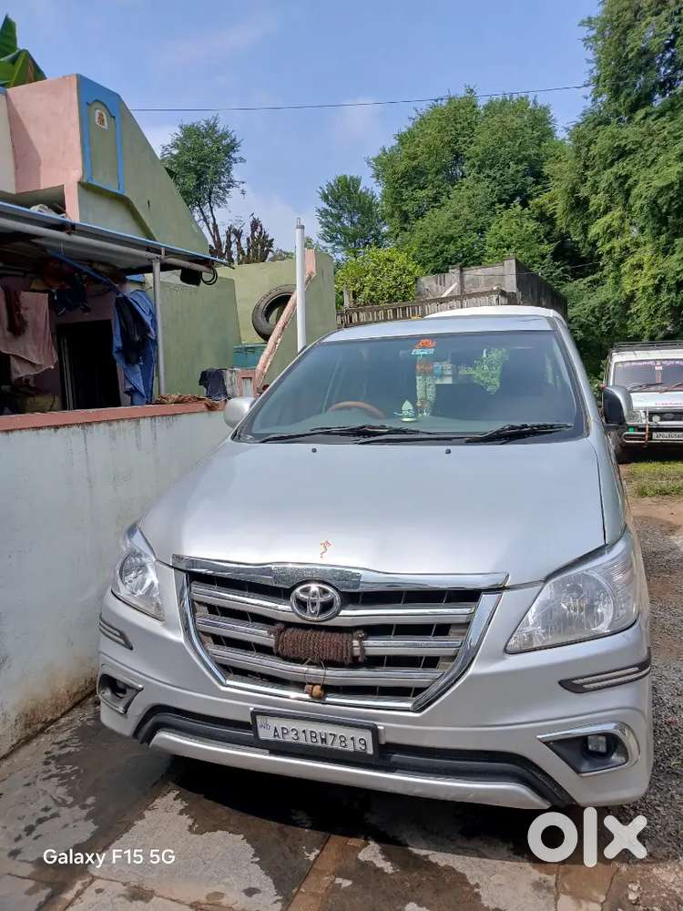 Toyota Innova 2012 Diesel Well Maintained