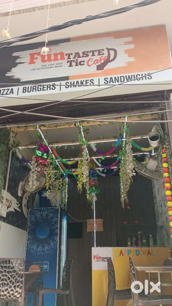 Cook a pizza and all cafe item