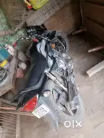 New bike ha hfdelx 2025model kk sall chali ha koei problem ni