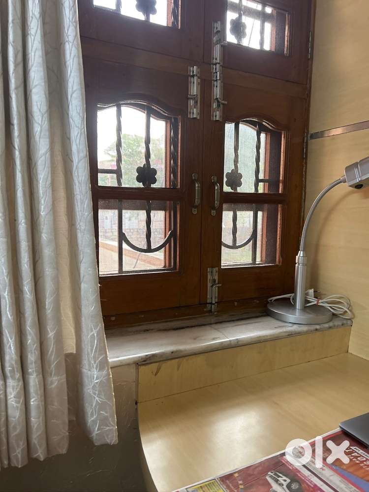 Gadi dhone walla chahiye