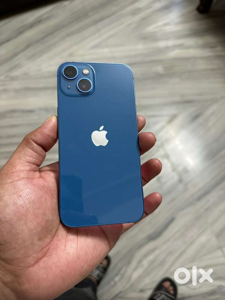 I phone 13 blue 128 gb battery health 86%