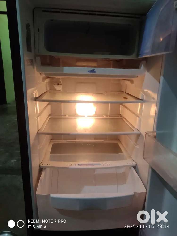 Godrej fridge 185 litre