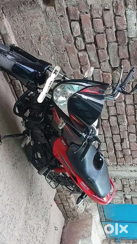 Kisi ko lena hai sampark kare...