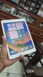 Apple IPad Pro 9.7 32gb wifi in good condition