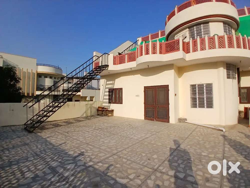 Vaishali Flat 2 Bhk Fully independent For Family near Inox Car Parking